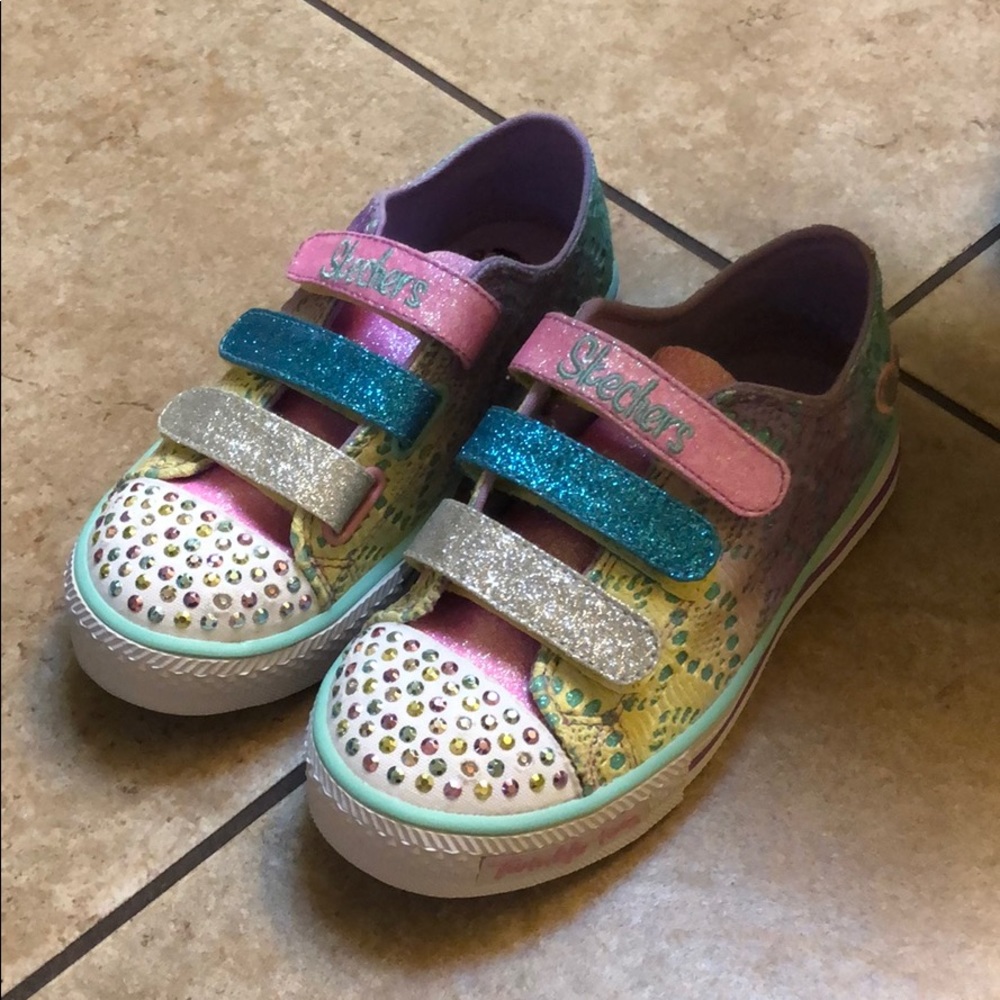 Sketchers girls light up shoes size 12